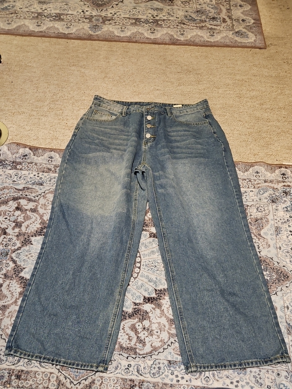 High-Rise Wide-Leg Women's Jeans in Medium Blue. 36X28